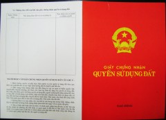 Sổ đỏ ghi tên cả gia đình có thể sẽ gây ra nhiều bất cập, hệ lụy trong giao dịch mua bán nhà đất